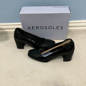 AEROSOLES Women's Black Patent Leather Heels